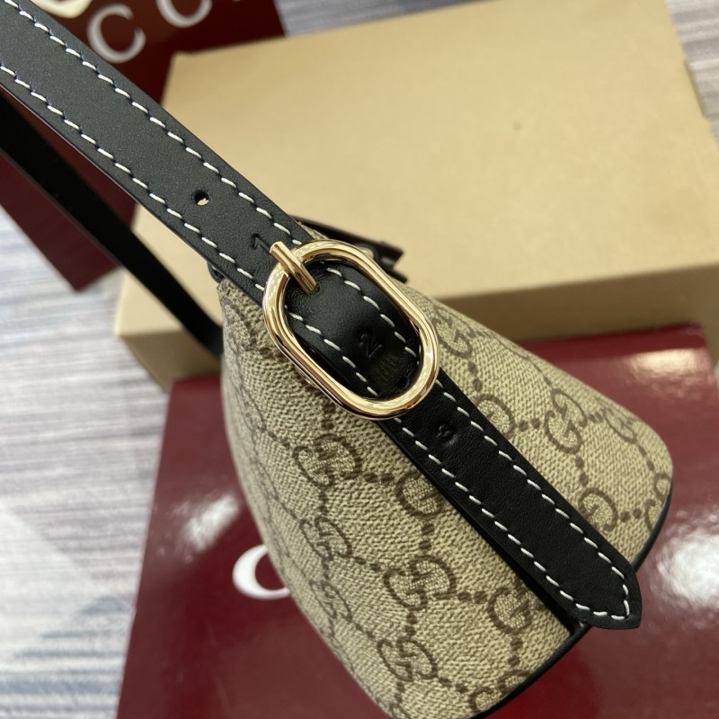 GG Emblem small shoulder bag “22(27)x10.5x9CM”-044=
