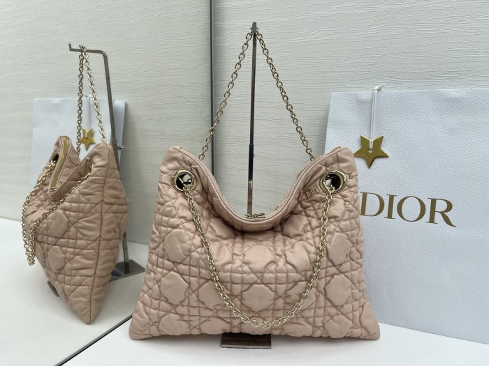 Cannage-Quilted Tote “38x28.5cm”-017