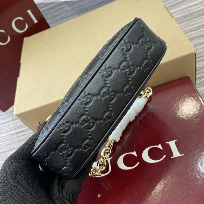 GG Emblem mini shoulder bag “19(16.5)x12x4(2.5)CM”-054=