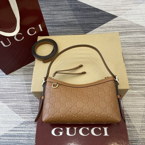 GG Emblem small shoulder bag “22x14x8CM”-005=