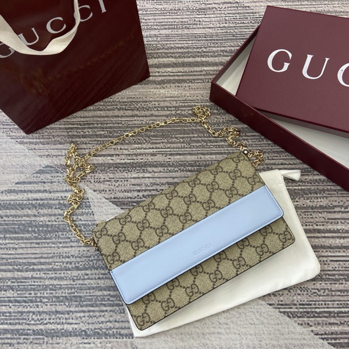 GG Emblem Wallet On Chain  “20x13x4CM” -023=