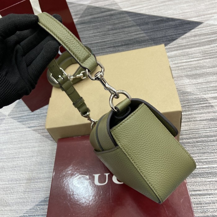 Small crossbody bag with hook closure“23.5x12.5x6.5CM”-066=
