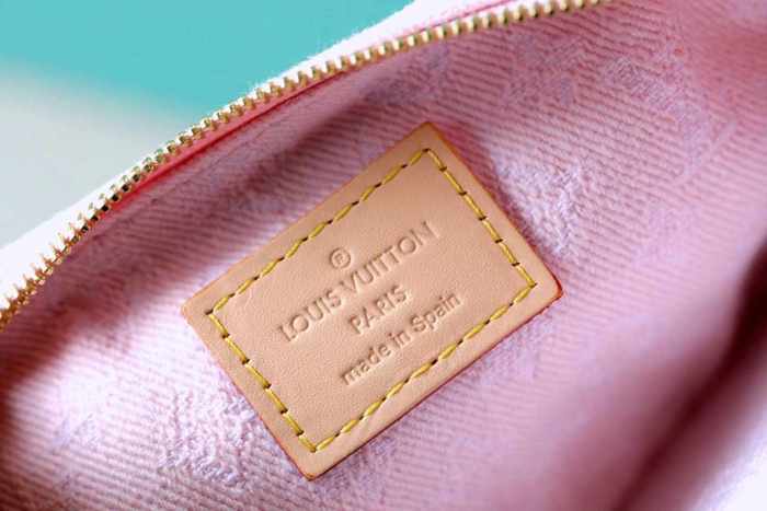 Liv pochette “24.5*13.5*6.5CM” 084