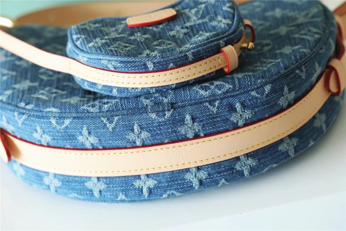 MM Croissant Hobo Bag “25*15*5CM” 025