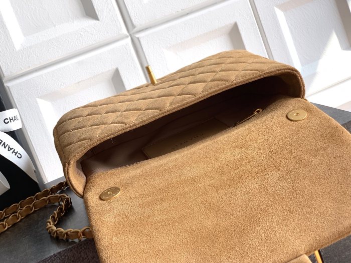 26C Classic Flap Bag in Suede “18x26x7cm”-037 =