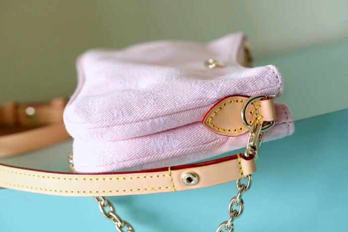 Liv pochette “24.5*13.5*6.5CM” 084