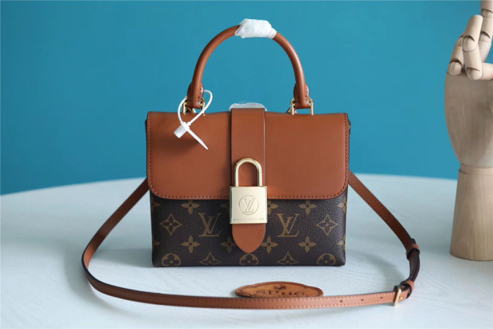 BB Locky Shoulder Bag “21*17*8CM” 074