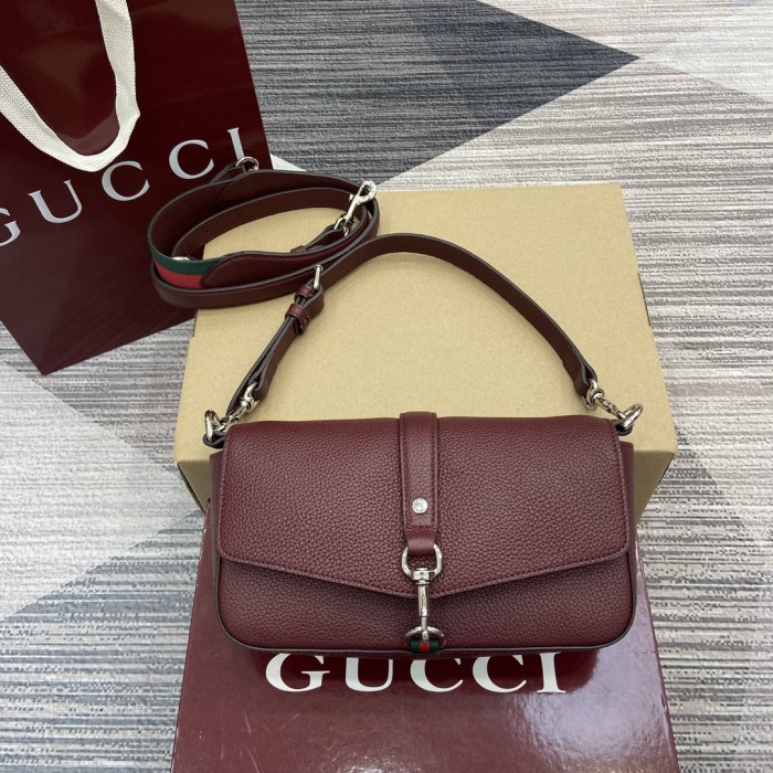 Small crossbody bag with hook closure“23.5x12.5x6.5CM”-066=