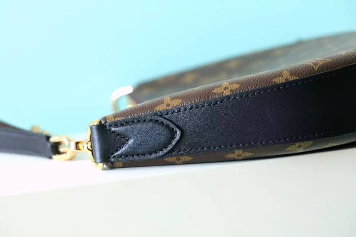 Cookie BB  “28.5*19*5CM” 015