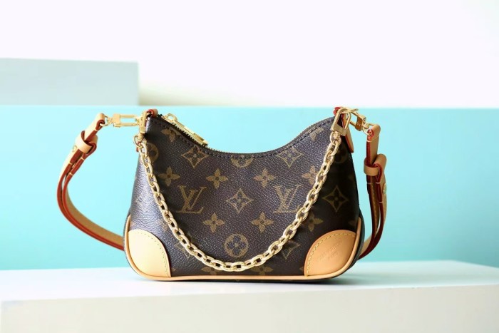 Nano Boulogne Crossbody Bag Odeon “21*11.5*7CM” 054