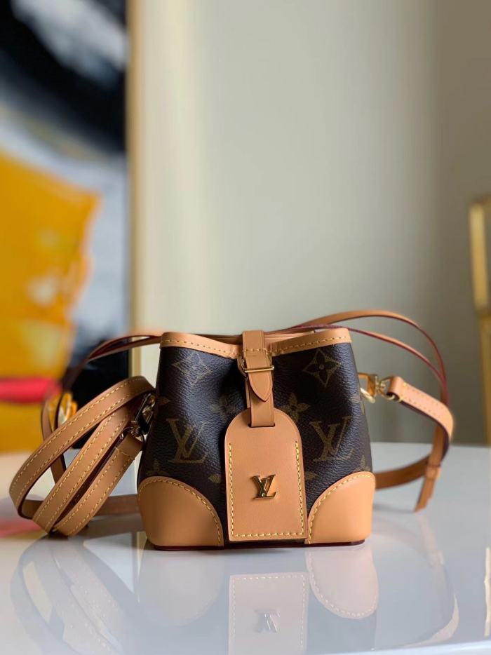 Noe Purse “11.5*11.5*10CM” 094