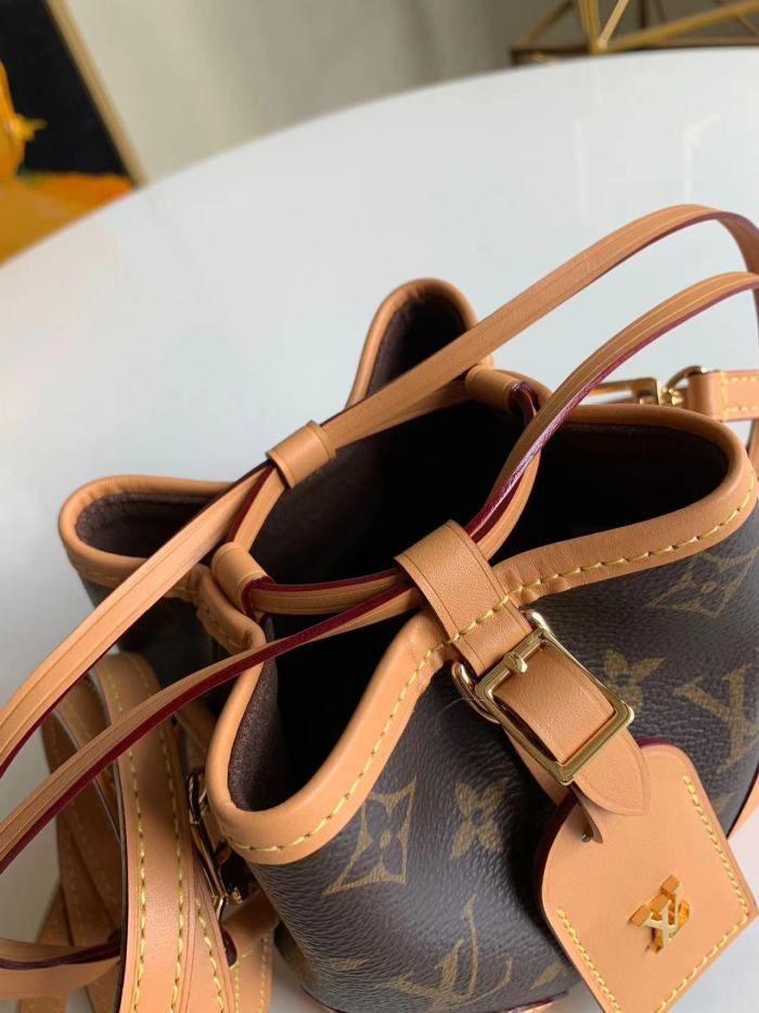 Noe Purse “11.5*11.5*10CM” 094