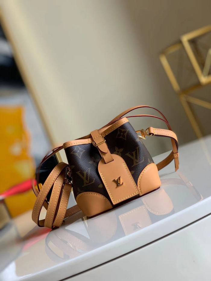 Noe Purse “11.5*11.5*10CM” 094