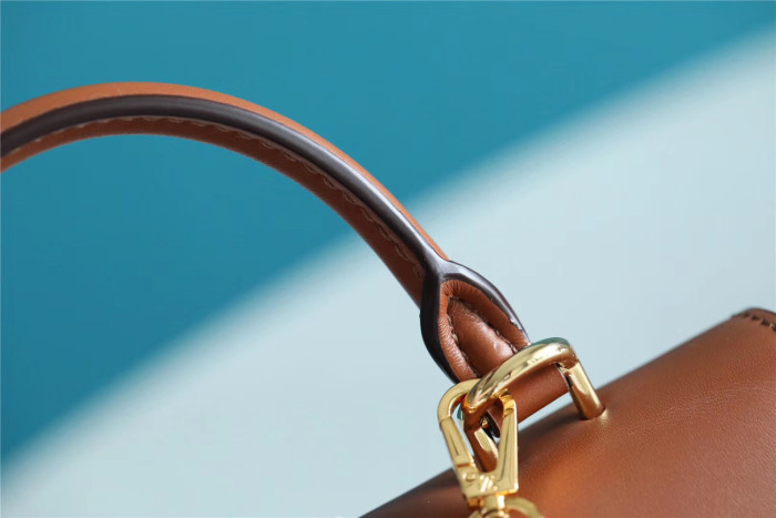 BB Locky Shoulder Bag “21*17*8CM” 074