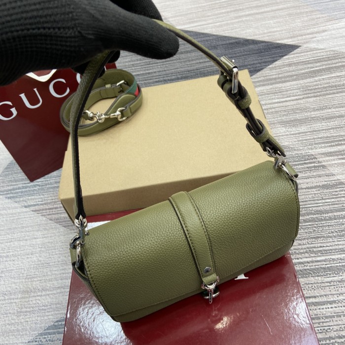 Small crossbody bag with hook closure“23.5x12.5x6.5CM”-066=