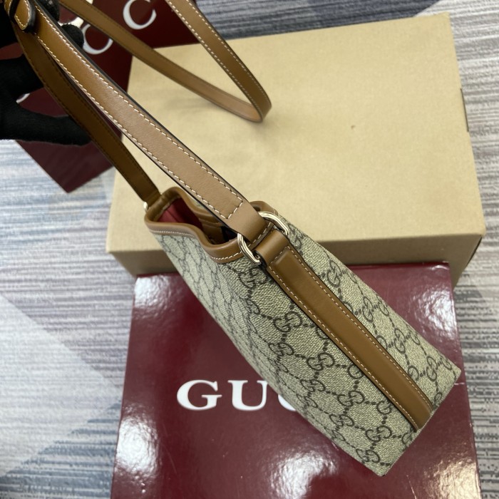 Mini GG Emblem Bucket Bag “18*15*8CM” 044