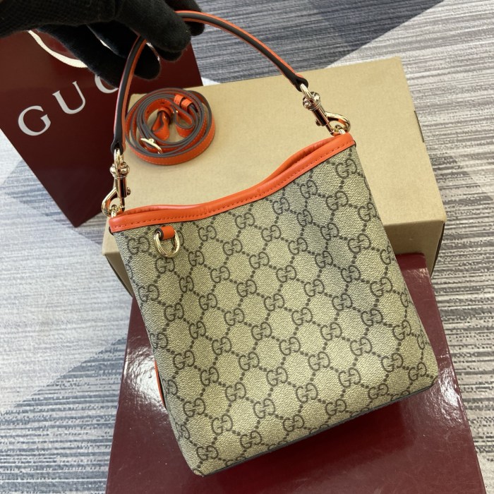 GG Emblem small bucket bag “19*18*11CM”-064=