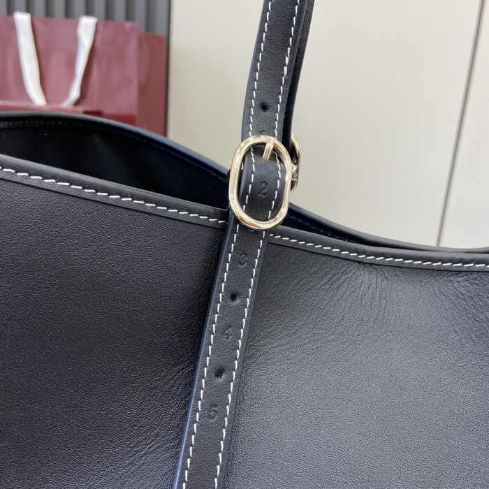 MM GG Emblen Tote Bag “38*25*15CM” 094