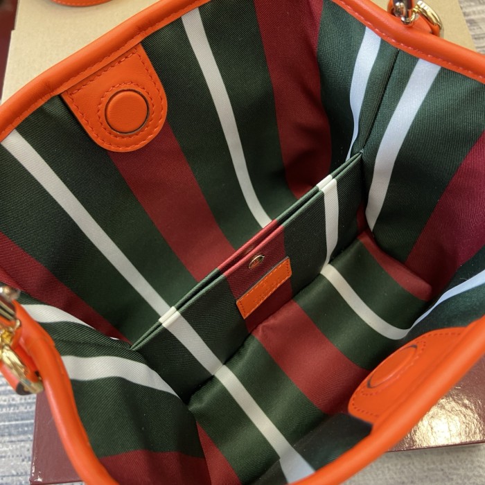GG Emblem small bucket bag “19*18*11CM”-064=