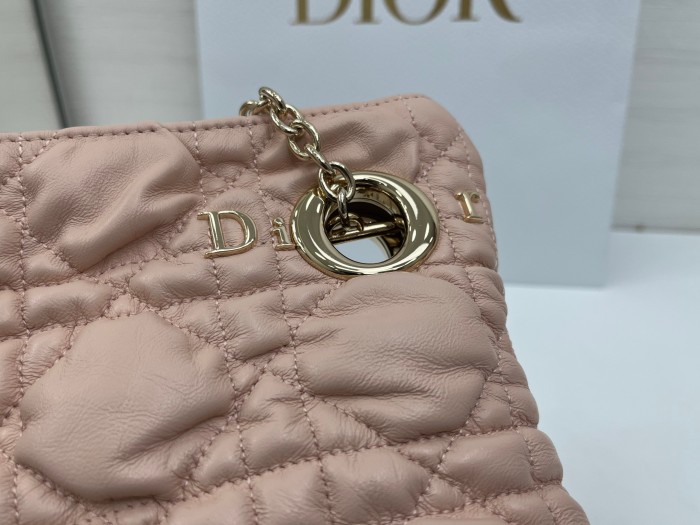 Cannage-Quilted Tote “32x26cm”-096=