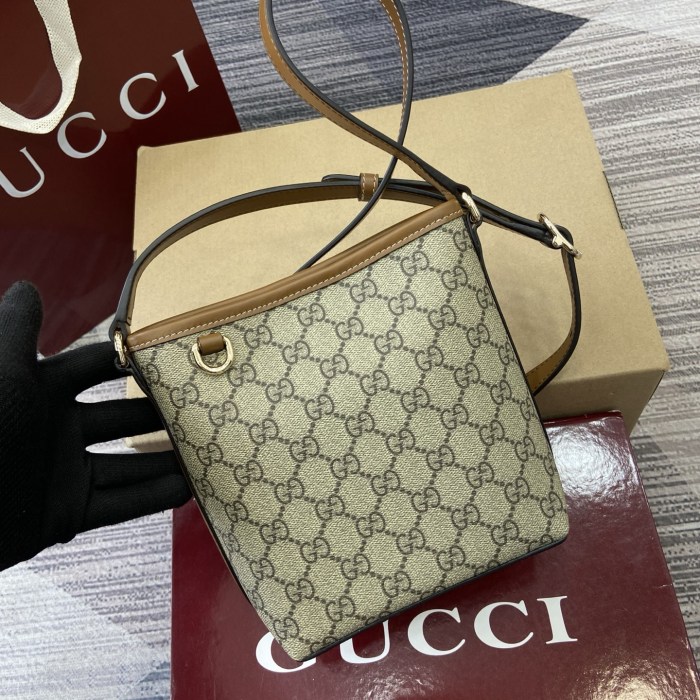 Mini GG Emblem Bucket Bag “18*15*8CM” 044