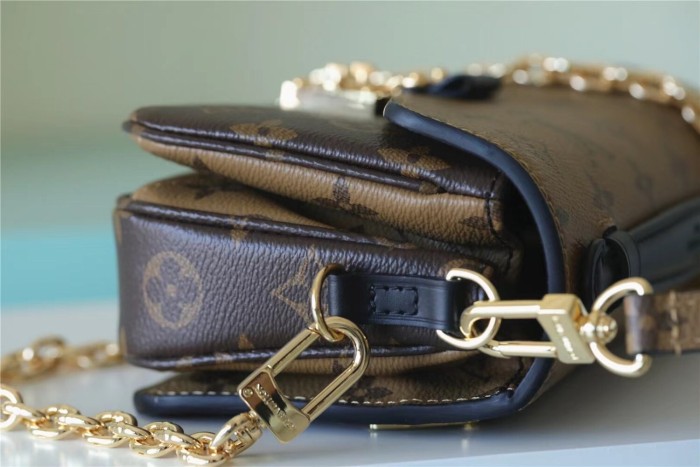 PM Pochette Metis East West “21.5*13.5*6CM” 055