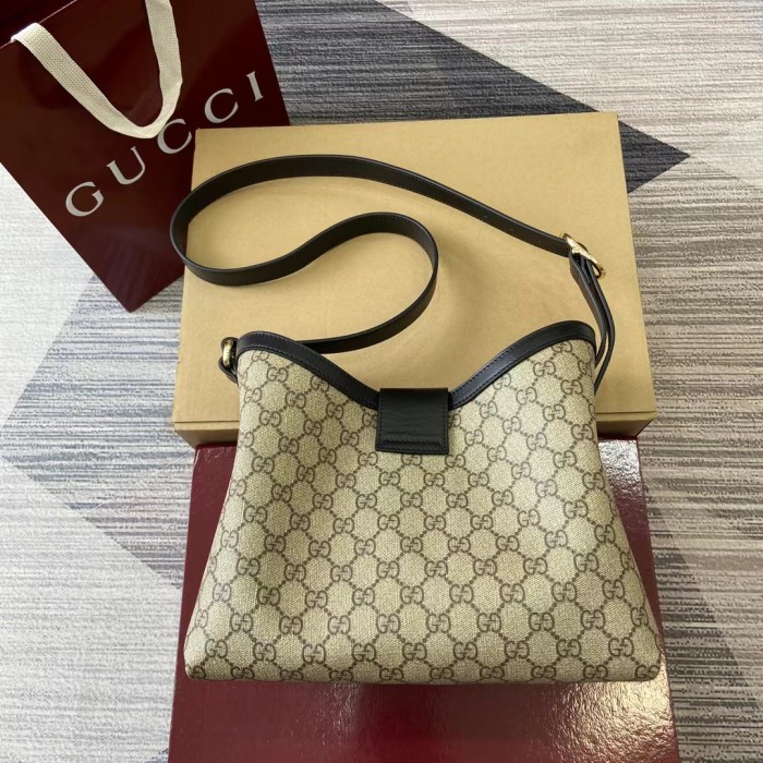MM Padlock Hobo “32.5*24*5.5CM” 065