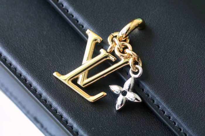 Bloom Wallet On Chain Lt “20*11.5*4CM” 045