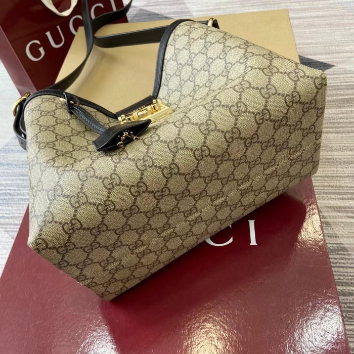 MM Padlock Hobo “32.5*24*5.5CM” 065