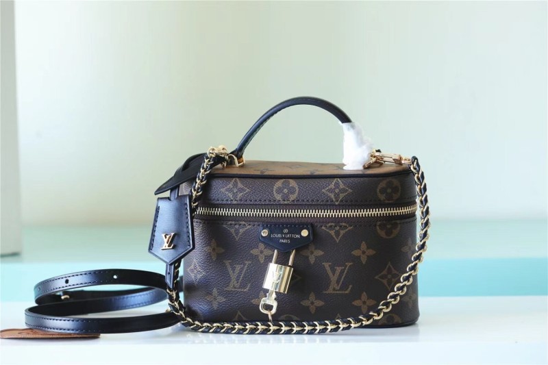 Vanity Chain Pouch “19*11.5*6.5CM” 035