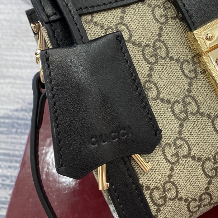 PM Padlock Hobo Bag “20*13.5*8CM” 055