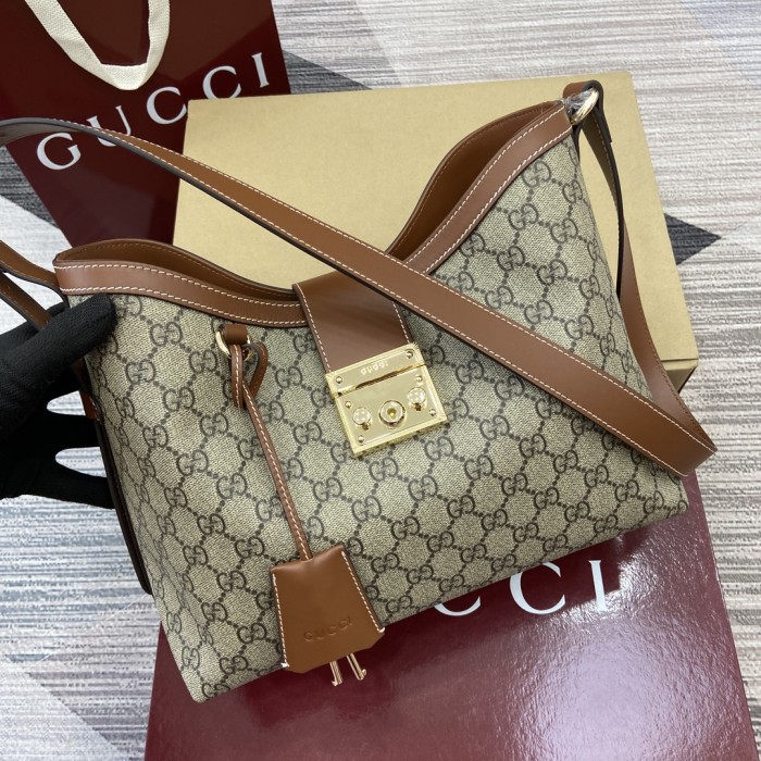 MM Padlock Hobo “32.5*24*5.5CM” 065