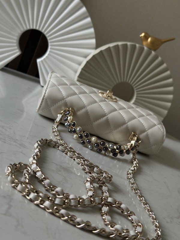 24P Wallet On Chain with Pearl Handle “19.2x12.3x3.5cm” -006 =AP3580