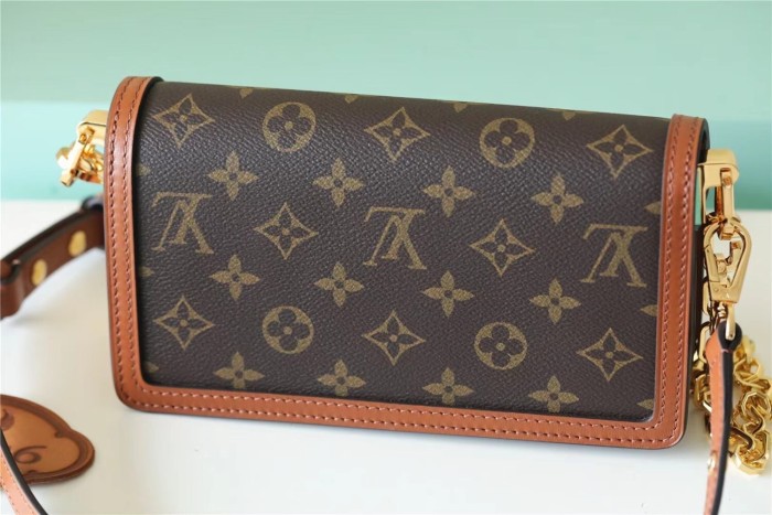 Dauphine East West Crossbody Bag “21*12*5CM” 036