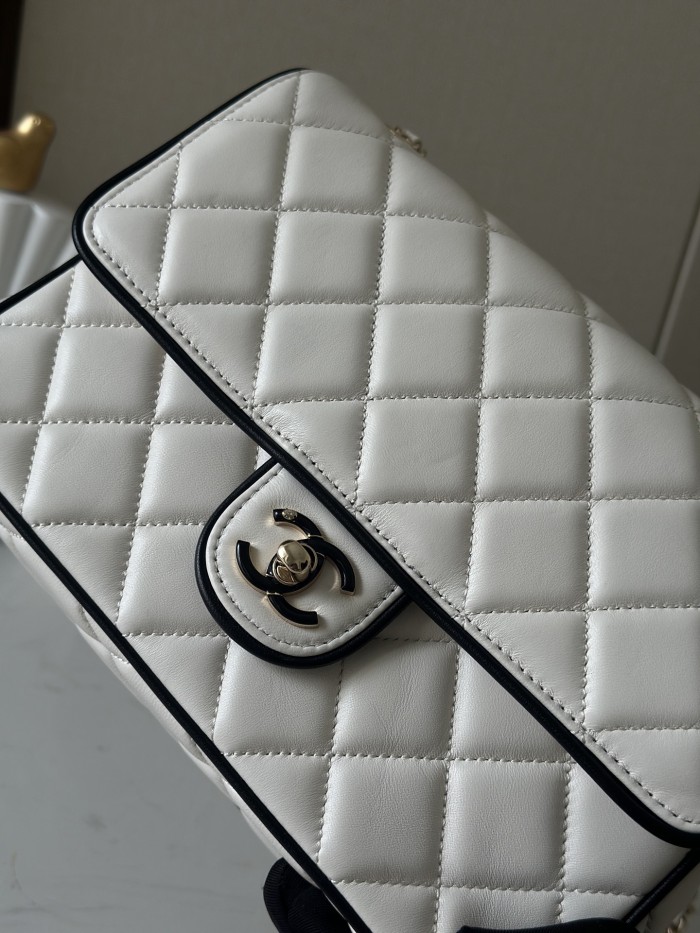 Large Flap Bag with Contrasting Trim “16.5x23.5x6.5cm”-008 =AS5150