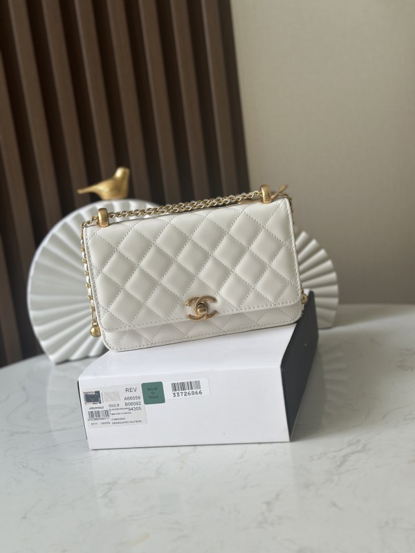 Wallet On Chain with Double Pearl Ball Chain “19.2x12.3x3.5cm” -036 =AP3580