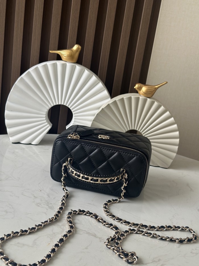 Pearl Crush Vanity Case “17x9.5x7.8cm” -016 =AP4277
