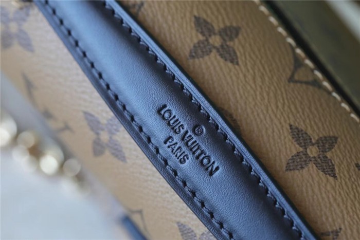 PM Pochette Metis East West “21.5*13.5*6CM” 055