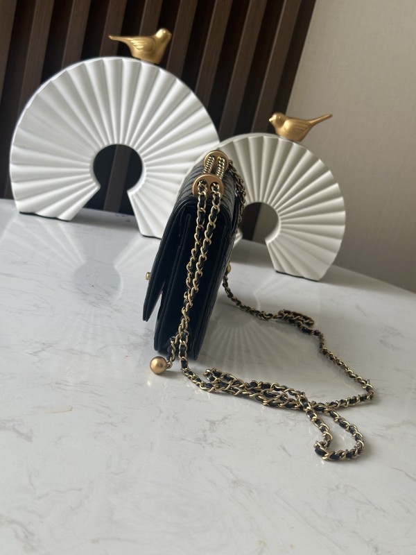 Wallet On Chain with Double Pearl Ball Chain “19.2x12.3x3.5cm” -036 =AP3580