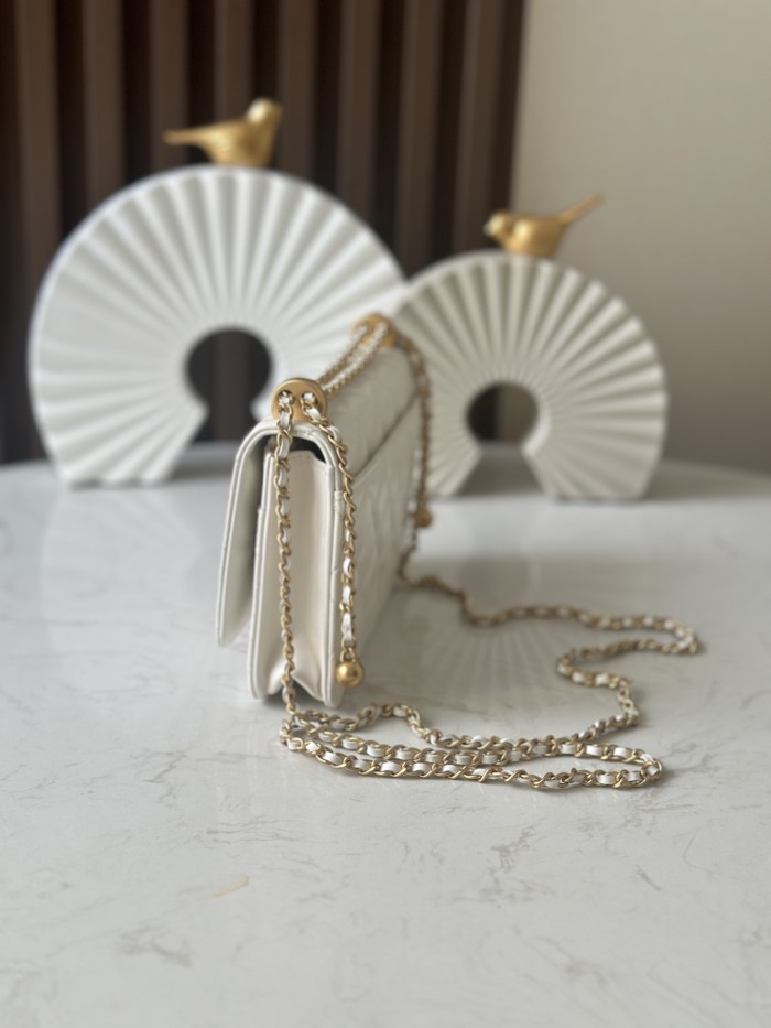 Wallet On Chain with Double Pearl Ball Chain “19.2x12.3x3.5cm” -036 =AP3580