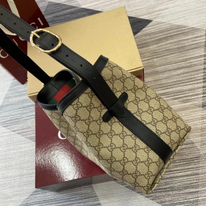 MM Padlock Hobo “32.5*24*5.5CM” 065