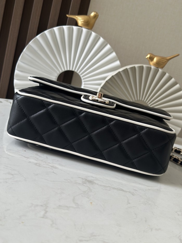 Large Flap Bag with Contrasting Trim “16.5x23.5x6.5cm”-008 =AS5150