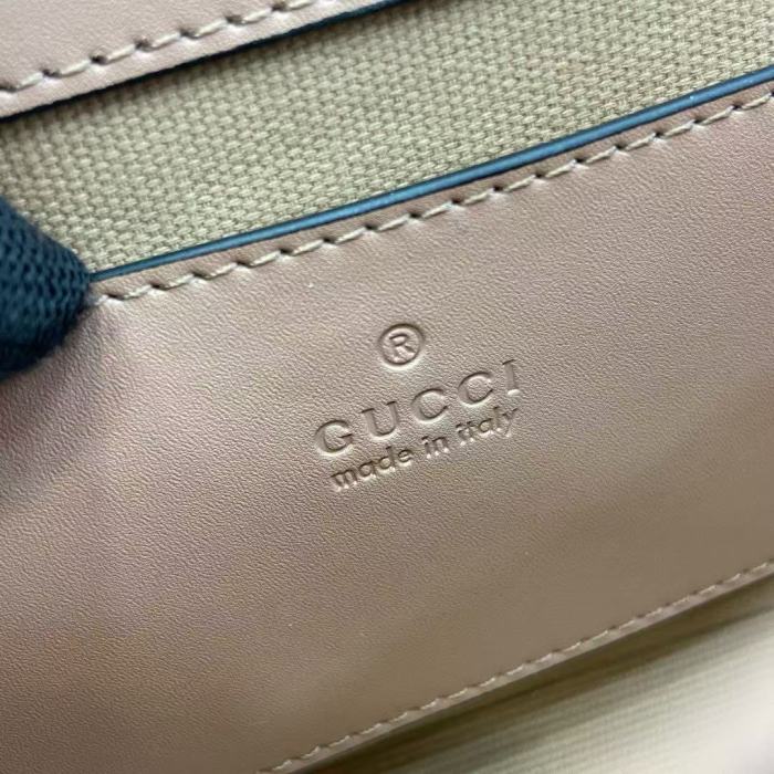 BB GG Embossed Crossbody Bag “21*13.5*3CM” 034