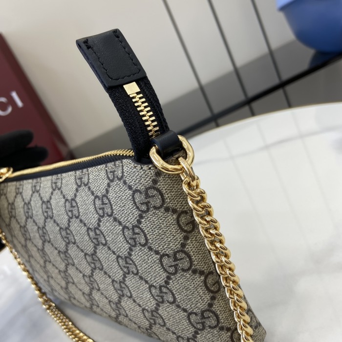 GG Supreme Chain Clutch “22.5*13*2.5CM” 033