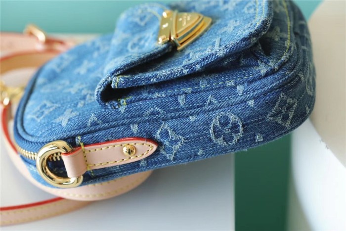 Monogram Denim Camera Box “14*18*2.7CM” 065