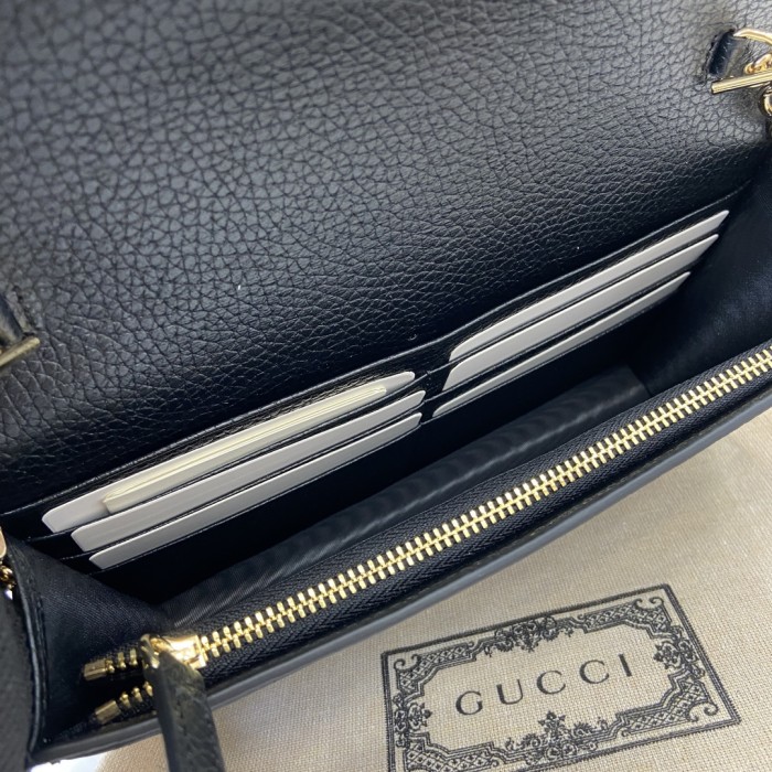 BB GG Emblem Wallet On Chain “20*12.5*4.5CM” 043