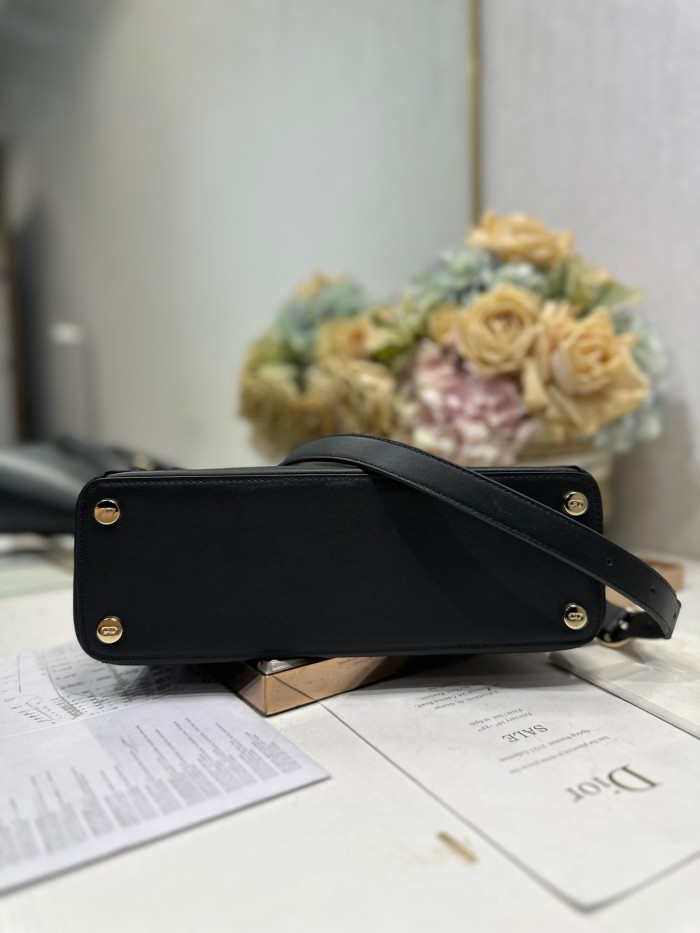 SS26 “28*10*22cm”-008=