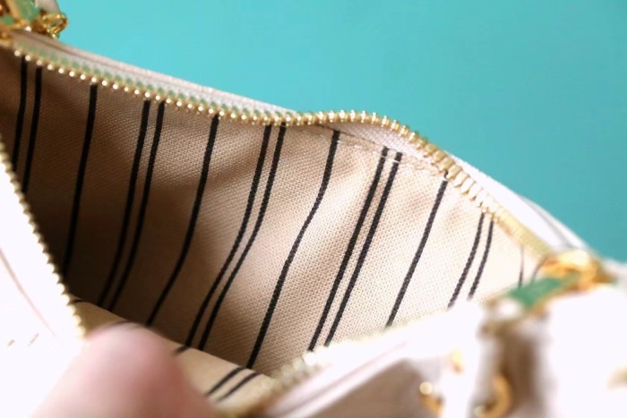 Easy Pouch Crossbody Bag “19*11.5*3CM” 065
