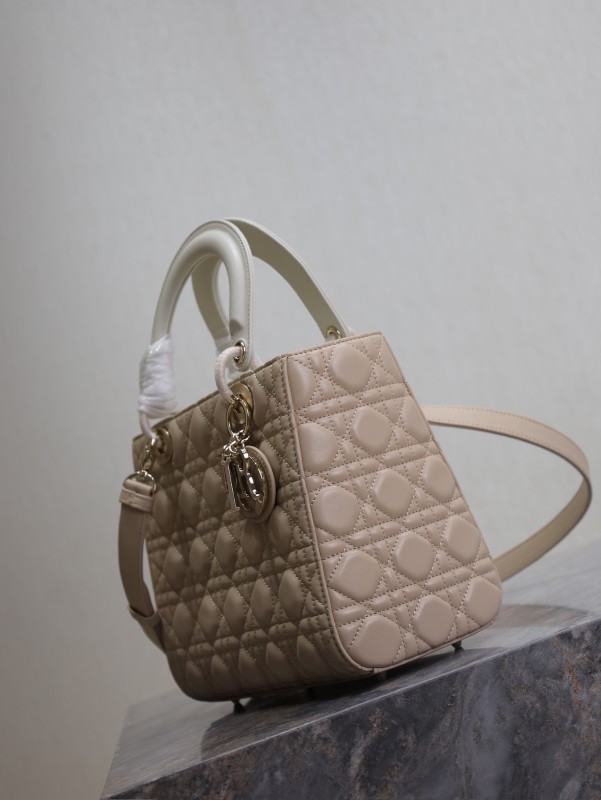 LADY DIOR “ 24×20×11cm”-018=