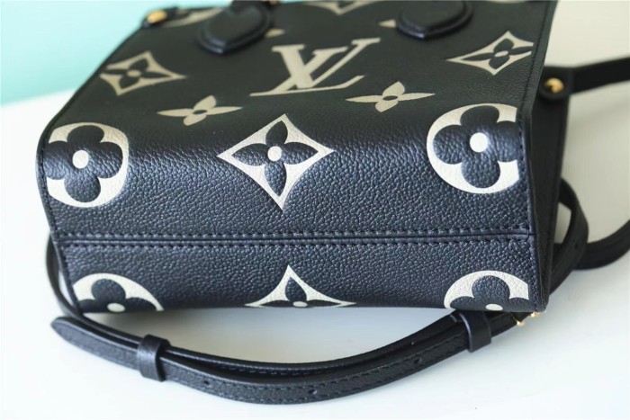 BB Onthego Tote “18*15*8.5CM” 016